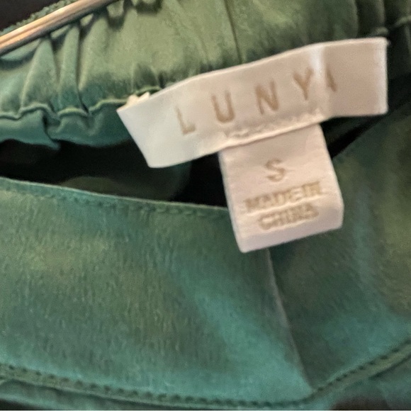 SOLD OUT Washable Silk Set LUNYA S/M NWOT - Picture 7 of 10